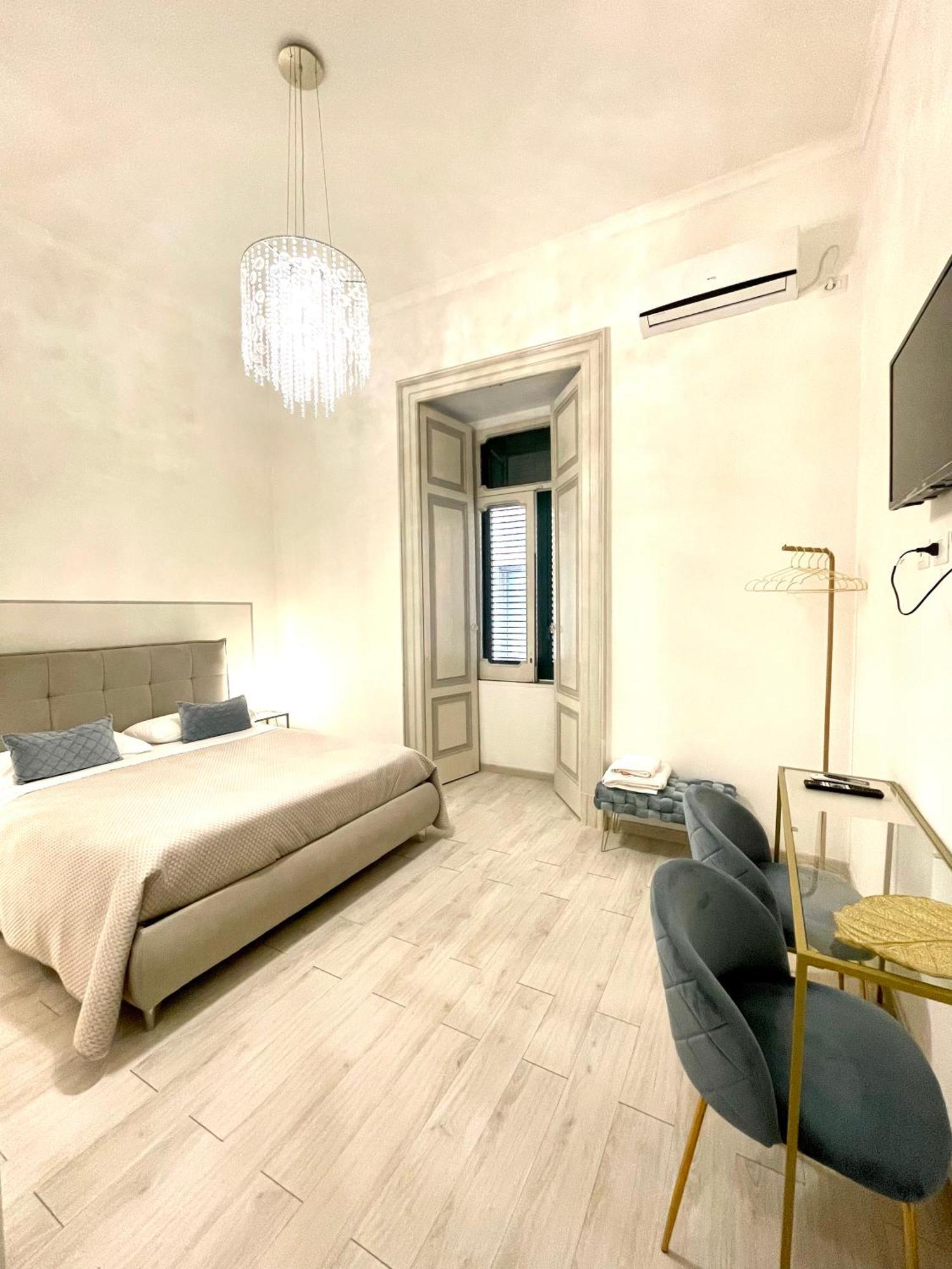 Apartamento Salerno Center House - Corso Vittorio Emanuele Exterior foto